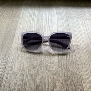 quay australia staycation purple lilac oversized cat eye sunglasses eyewear NEW